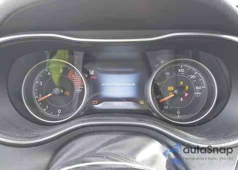 2020 Jeep Cherokee High Altitude 4X4 from USA, damaged, VIN 1C4PJMDN1LD568120